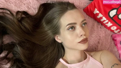 Russian Girls [ russian-girls ] - Look at my sexy latina girl🥵 she's FIRE and NEW! Giving you 65%