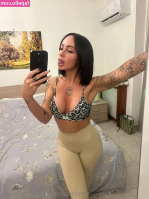 annalisa.gasparro [ annalisa-gasparro ] - I know it's not Tuesday, but how about some Titties anyways!!