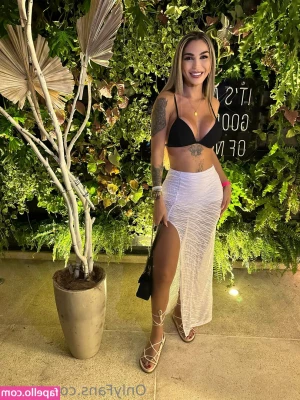 riosjaque - Good morning, happy Monday. This sexy ligerie make my booty sexy,