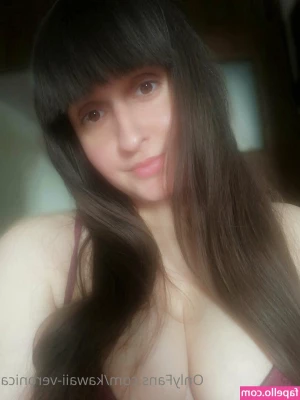 kawaii-veronica - Who wants to see the full video    Tip for full length vid - I get to
