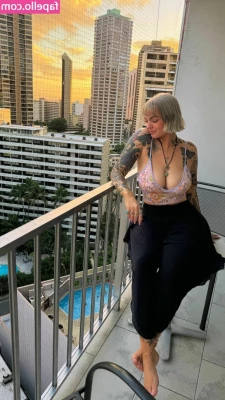 Kayshabunny - Watch Christy Love please herself and dirty talk to you while you