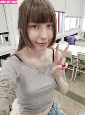 Kiki Glitter Cosplay [ kiki-glitter-cosplay-1 ] - just to keep this shit active