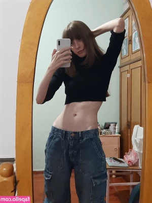 Kiki Glitter Cosplay [ kiki-glitter-cosplay-1 ] - Hiya  See ya online in 5 min part 1