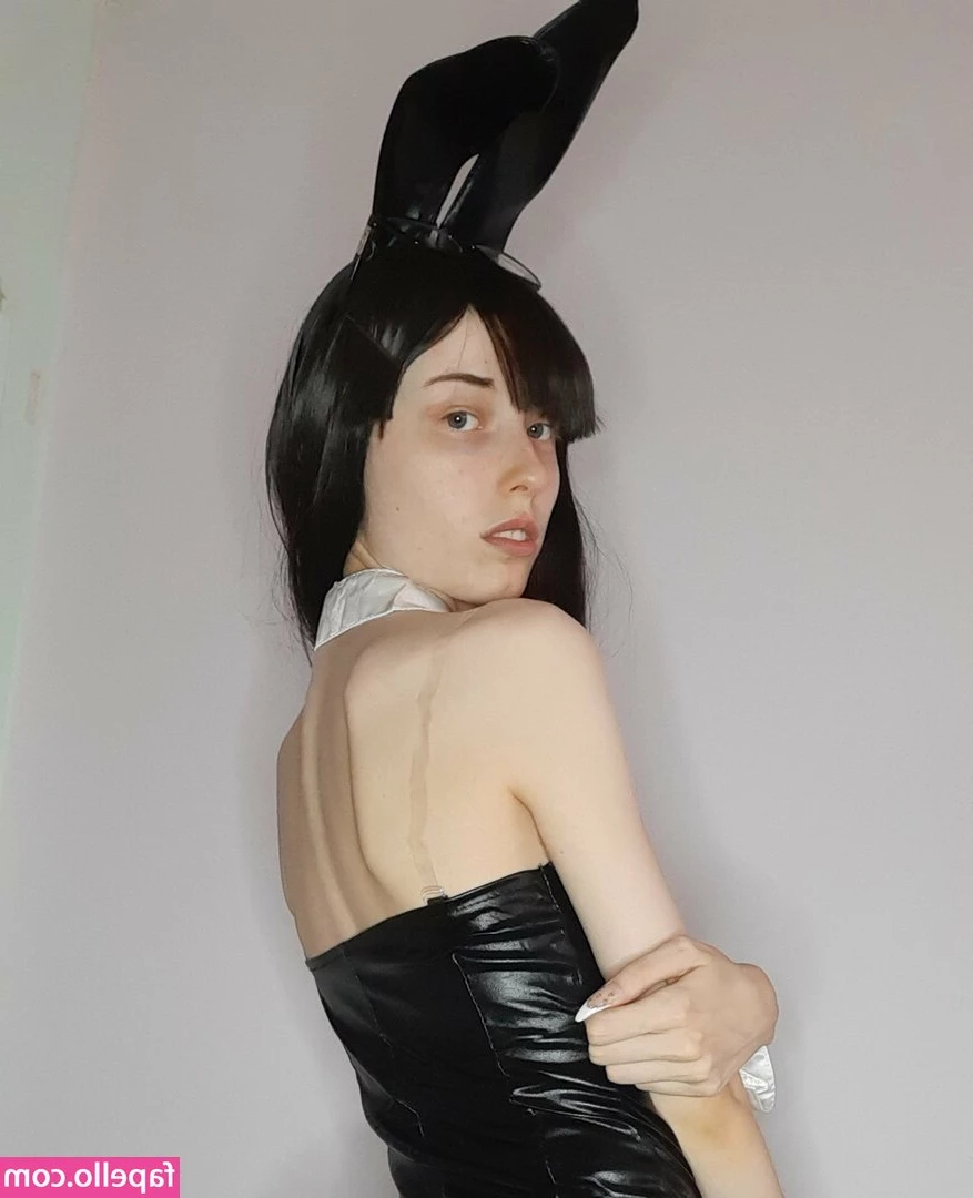 Kiki Glitter Cosplay [ kiki-glitter-cosplay-1 ] - Have you been naughty or nice
