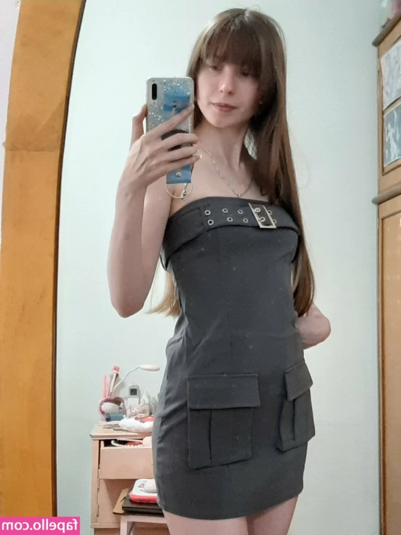 Kiki Glitter Cosplay [ kiki-glitter-cosplay-1 ] - I woke up feeling so blah :( hopefully I’m not getting sick. But