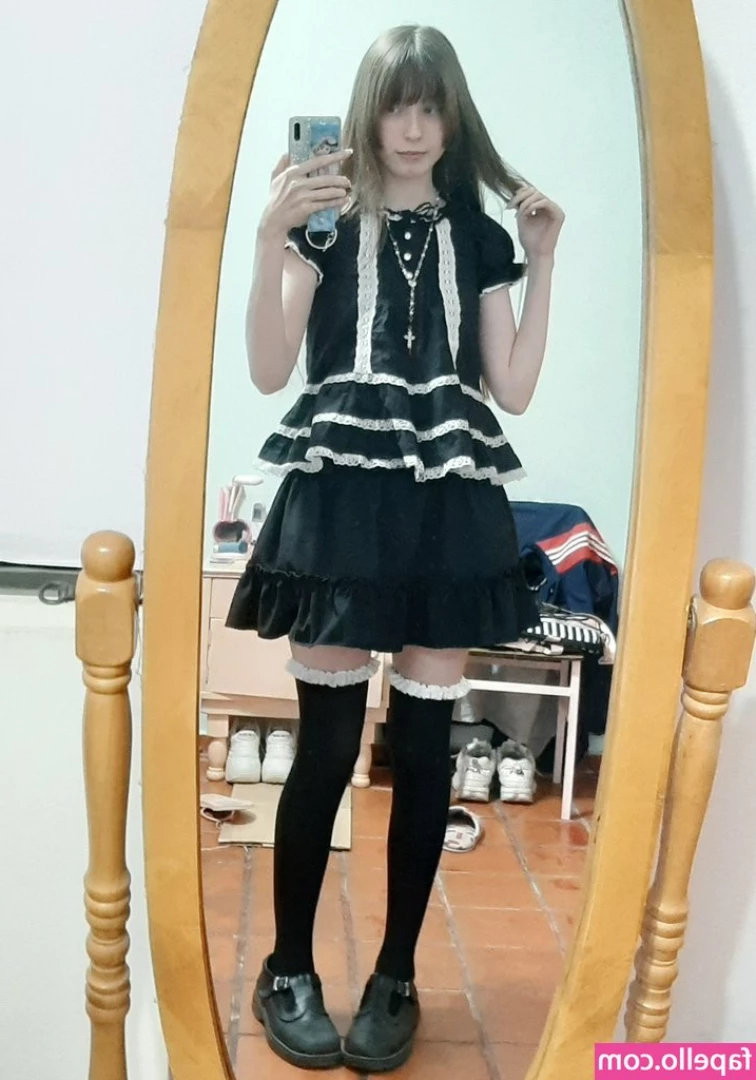 Kiki Glitter Cosplay [ kiki-glitter-cosplay-1 ] - I'm getting through the to newbies one by one and I'm sending videos