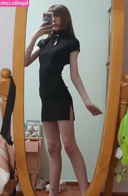 Kiki Glitter Cosplay [ kiki-glitter-cosplay-1 ] - Sweet homemade tits just like fresh homemade pies