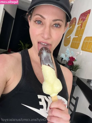 lauralaceyof - black amp white memories  summer 22