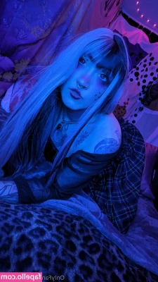  [ lovexee ] - Pretty in 💜