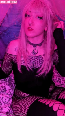  [ lovexee ] - got back home yesterday  workout  food  then tried this pink outfit