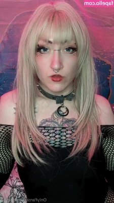 [ lovexee ] - Who likes my outfit