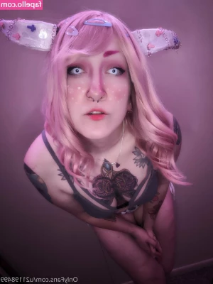  [ lovexee ] - Dormi peladinha
