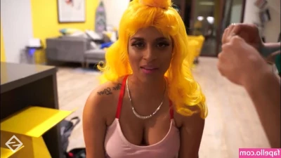 Lilly Singh [ lilly-singh ] - Mira este corto  un REGALO como este pero COMPLETO llegara a tu DM