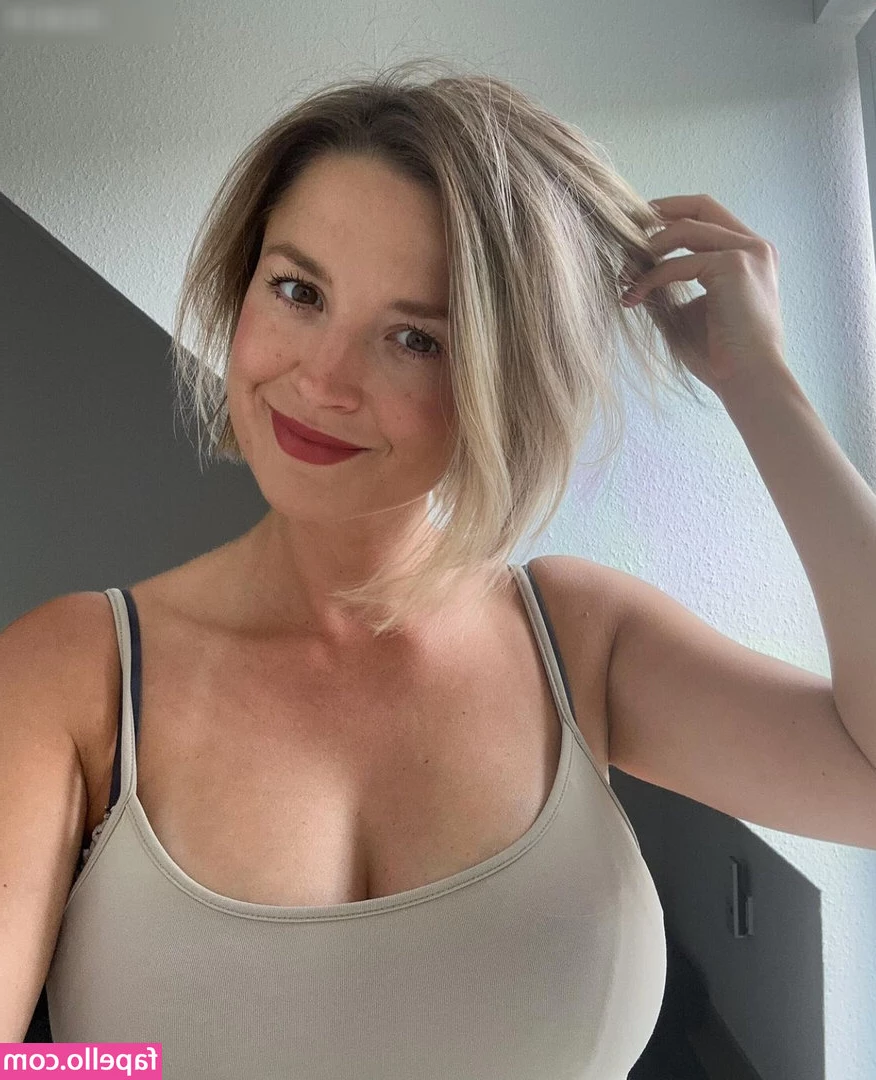 jana.baranowski [ jana-baranowski ] - Stream started at 04 15 2024 02 40 pm
