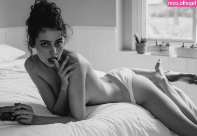 Sera Mann [ sera-mann ] - Welcome to my gallery of seduction. 💋