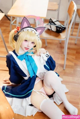 Mochimochi_nn [ mochimochi-nn ] - You wanna help clean this dirty Santa before I deliver my package?
