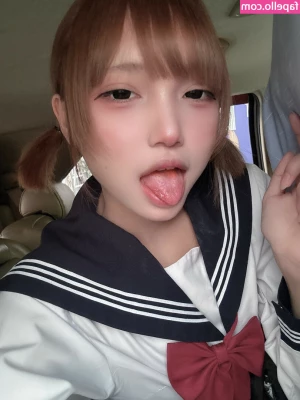 Mochimochi_nn [ mochimochi-nn ] - Had some fun in the shower with my dildo