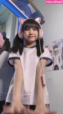 Mochimochi_nn [ mochimochi-nn ] - POV: you just ordered me truffle pasta 🥰🍝🇮🇹