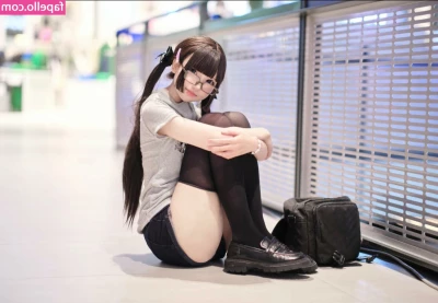 Mochimochi_nn [ mochimochi-nn ] - just a lil walk home