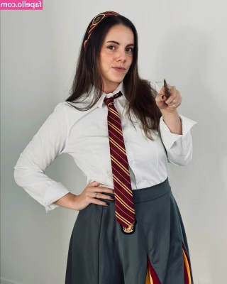 Riley Rox [ riley-rox ] - Wanna fuck standing up ?? 😉