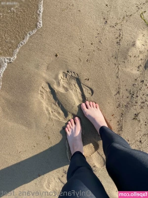 Lis Evans [ lis-evans ] - Tip any amount to unlock the pussy pics I took today 💖🥰  I'll
