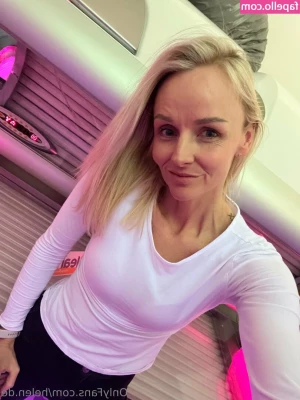 helen.de [ helen-de ] - Should I post this video of  gthatass  amp  I tomorrow