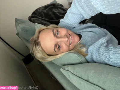 helen.de [ helen-de ] - Good morning.Today is my birthday, so I won't upload content, because