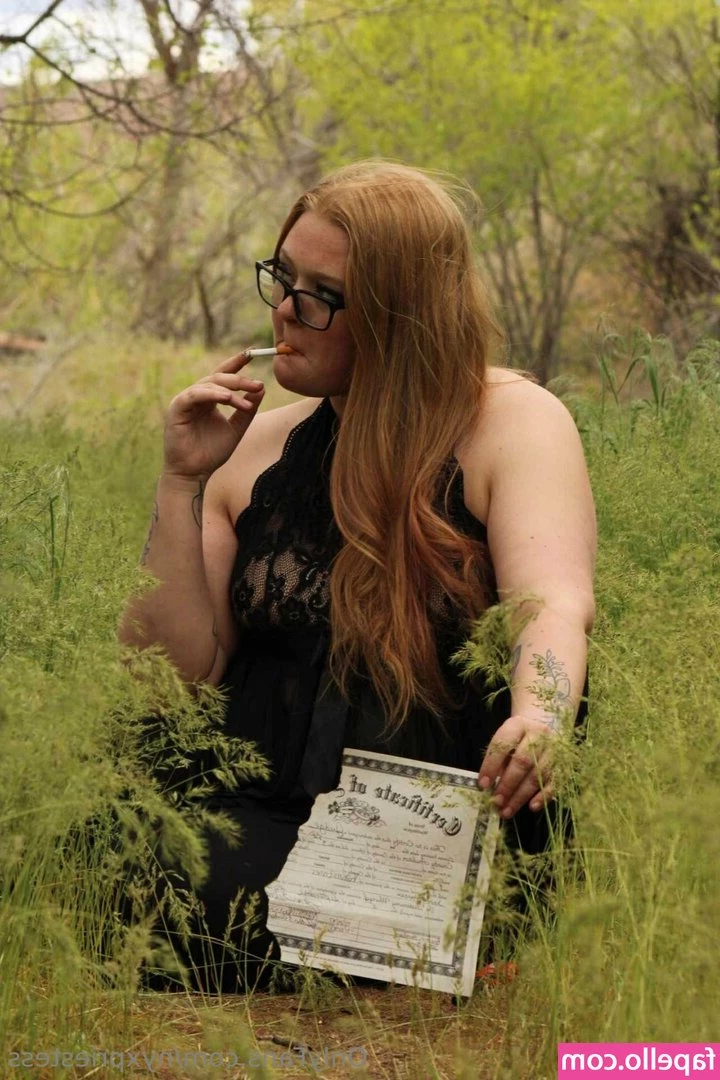 nyxpriestess - back from the store