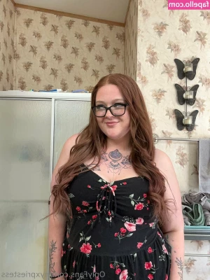 nyxpriestess - Always like to play with