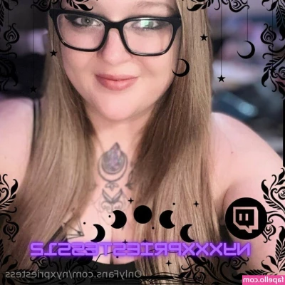 nyxpriestess - The sex machine takes some getting use to   I need a smaller dick  