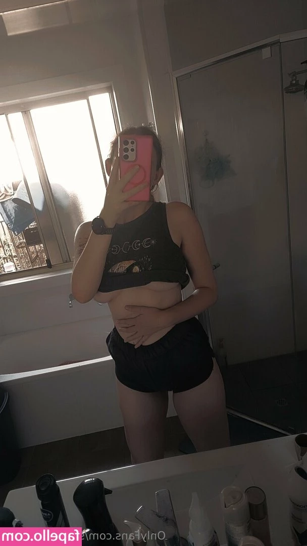 spicysaffron25 - Bend me over and eat it