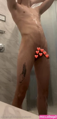 beanieboi806 - What do you think of my ass