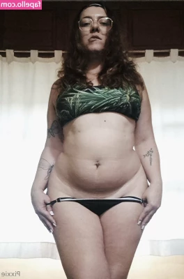 switchbabepixxie - Enjoy this cute video from the other day of me dancing to the song