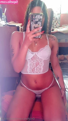 asarabella25 - Perky and pretty for you