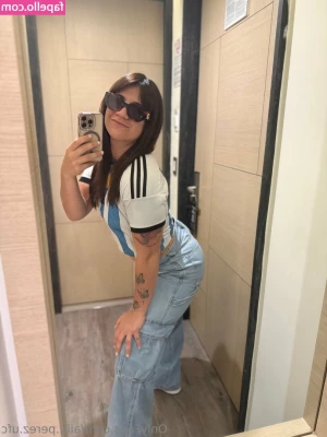 ailu.perez.ufc [ ailu-perez-ufc ] - Here it is loves      Tell me how hard you cum for me xoxo