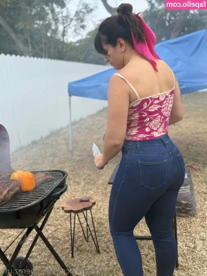 ailu.perez.ufc [ ailu-perez-ufc ] - Dirty little devil