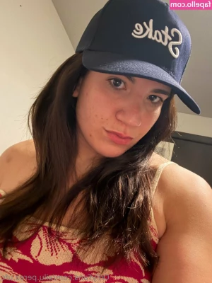 ailu.perez.ufc [ ailu-perez-ufc ] - 3pm for todays live show