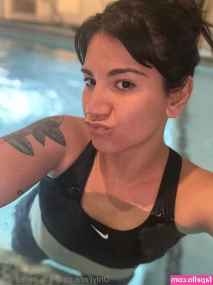 ailu.perez.ufc [ ailu-perez-ufc ] - Wanna see me cum with my dildo  Comment below and I ll send you the