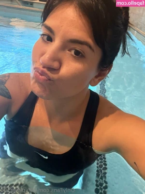 ailu.perez.ufc [ ailu-perez-ufc ] - My ass is looking for adventure  join me guys