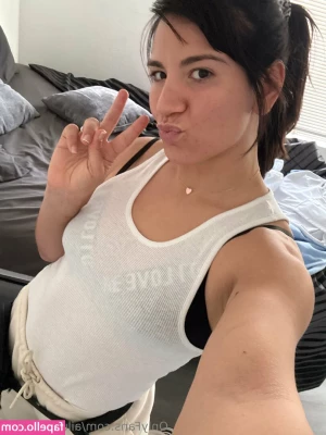 ailu.perez.ufc [ ailu-perez-ufc ] - I got a new dress I hope you like it 🥺