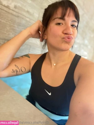 ailu.perez.ufc [ ailu-perez-ufc ] - Throwbacks for days guys 😂