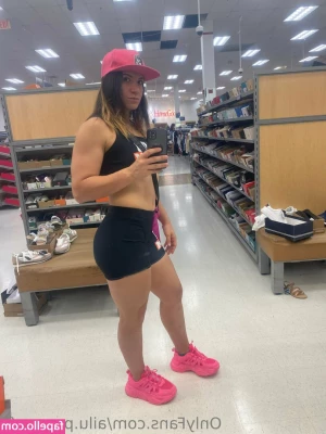 ailu.perez.ufc [ ailu-perez-ufc ] - Sometimes I don’t have a lot of time to workout and shortcuts must