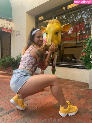 ailu.perez.ufc [ ailu-perez-ufc ] - Ohhh my  that cock feels sooooo good  I am going to sleep well tonight