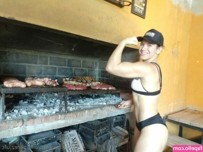 ailu.perez.ufc [ ailu-perez-ufc ] - would you get in and enjoy these bubbles with me