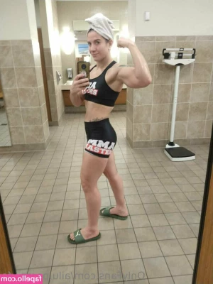 ailu.perez.ufc [ ailu-perez-ufc ] - Going off on my holidays soon  I can t wait to share some pics with