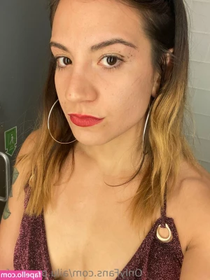 ailu.perez.ufc [ ailu-perez-ufc ] - I know  not naked   but im 20 weeks  half way through   Ive been a