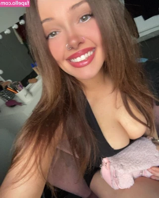 louiselaingx - Hands up if you wanna fail no nut november😏