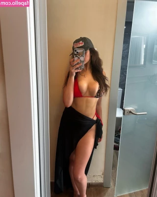 louiselaingx - Aye_love   FREE  VIRGIN    FREE Hi babe  She is my friend and she is