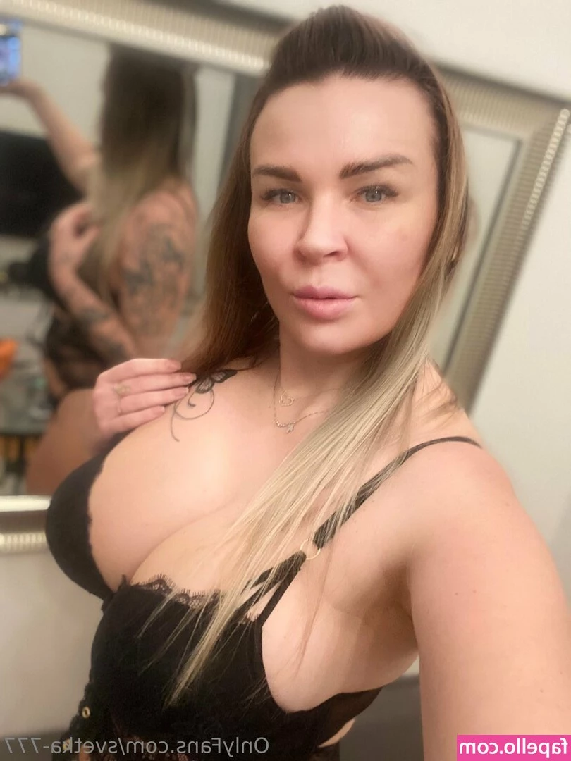 sin-lana - Watch me as I work my pussy over  then squirt  a tiny bit  then cream