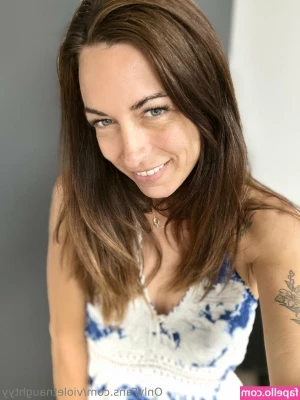 violetnaughtyy - Todo al rojo